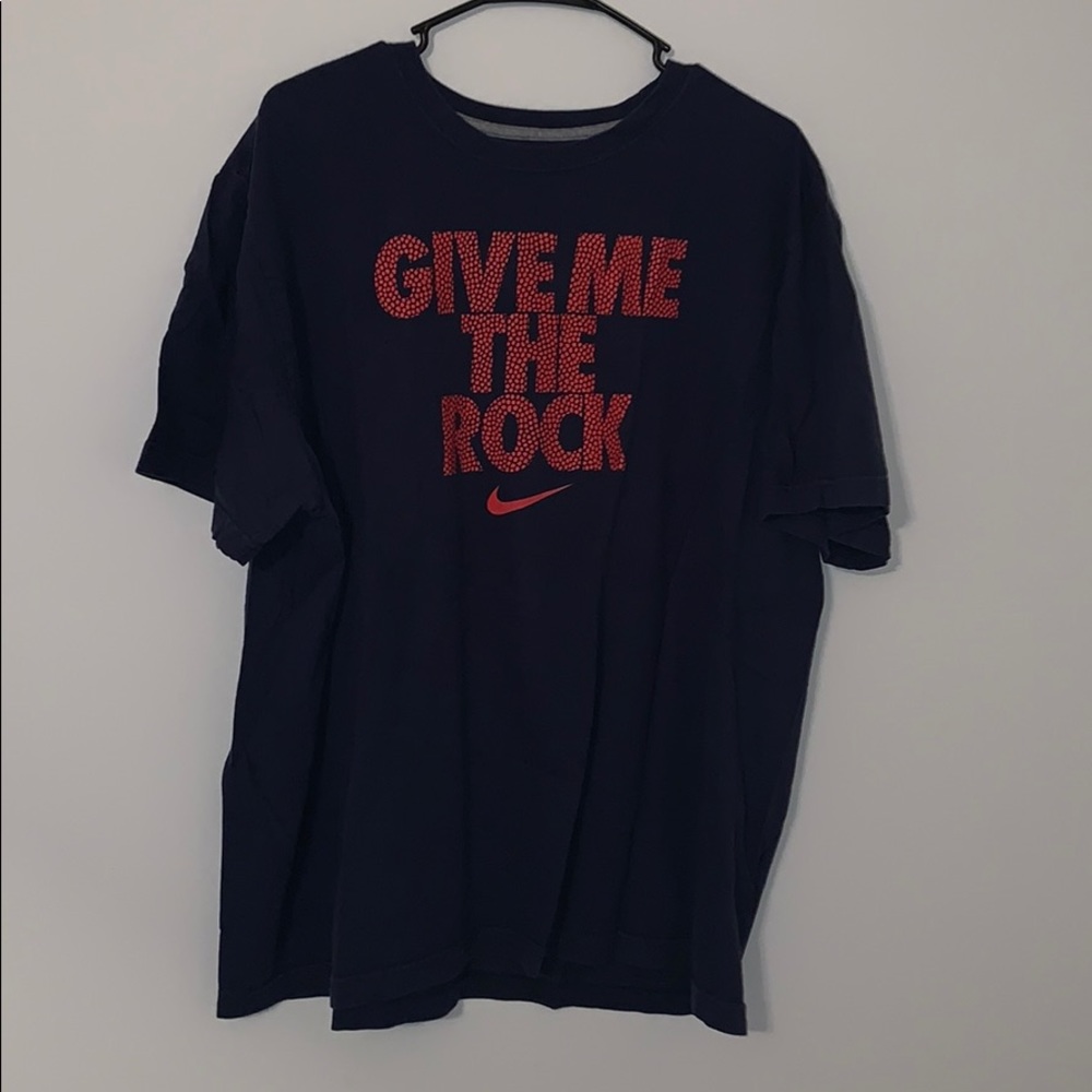 Nike T-shirt